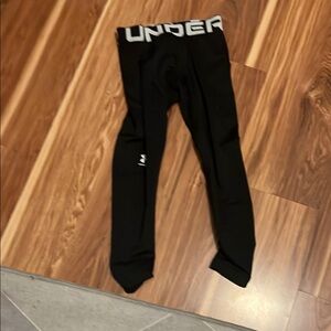 Under Armour Kids Base layer pants cold wear size YXS